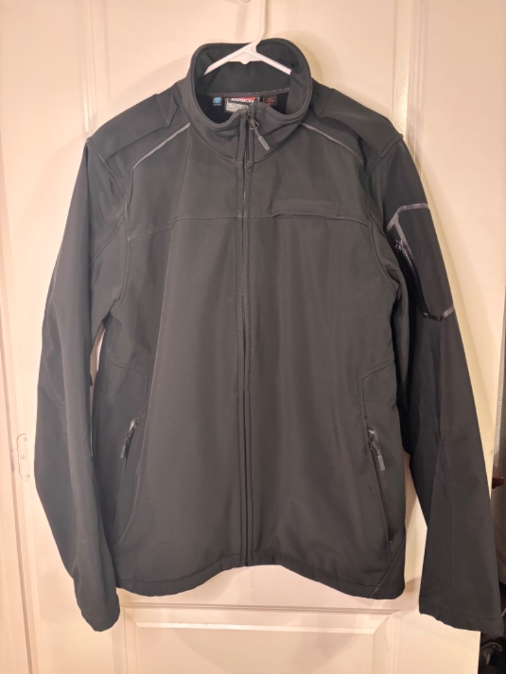 Karbon Aviator 2 Mens Size Large Soft Shell Jacket Very Nice Heavy Jacket